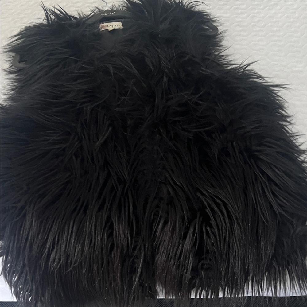 L'ATISTE Black Faux Fur Vest